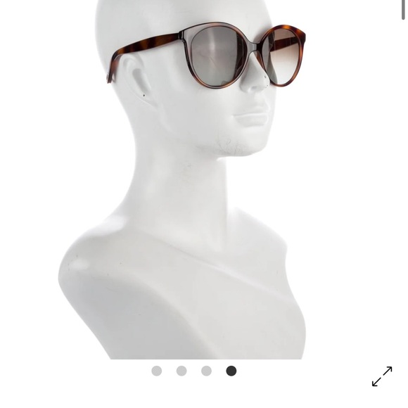 EUC Chloe sunglasses with case - Picture 4 of 10